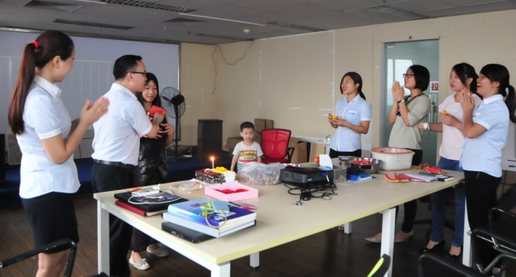 友情漆用信心和堅持,成就目標的達成 友情漆用信心和堅持,成就目標的達成