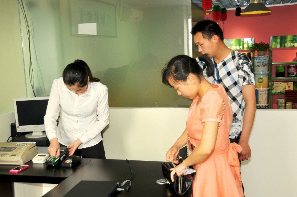 搶占先機加盟發展，友情漆助你輕松致富