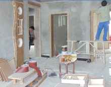 冒高溫戰酷暑，友情漆代理確保工程按時完工